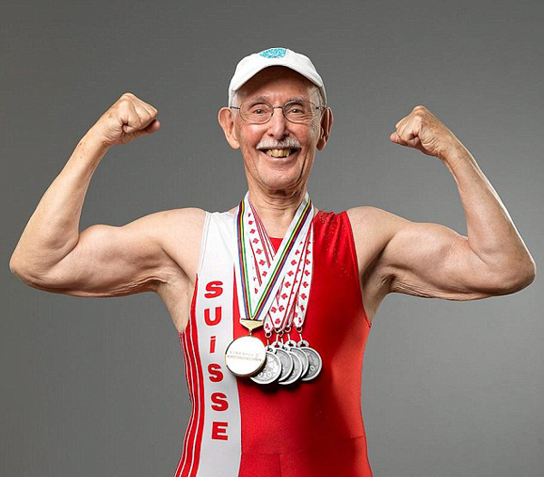 97岁世界短跑纪录保持者发布新书讲授健康诀窍