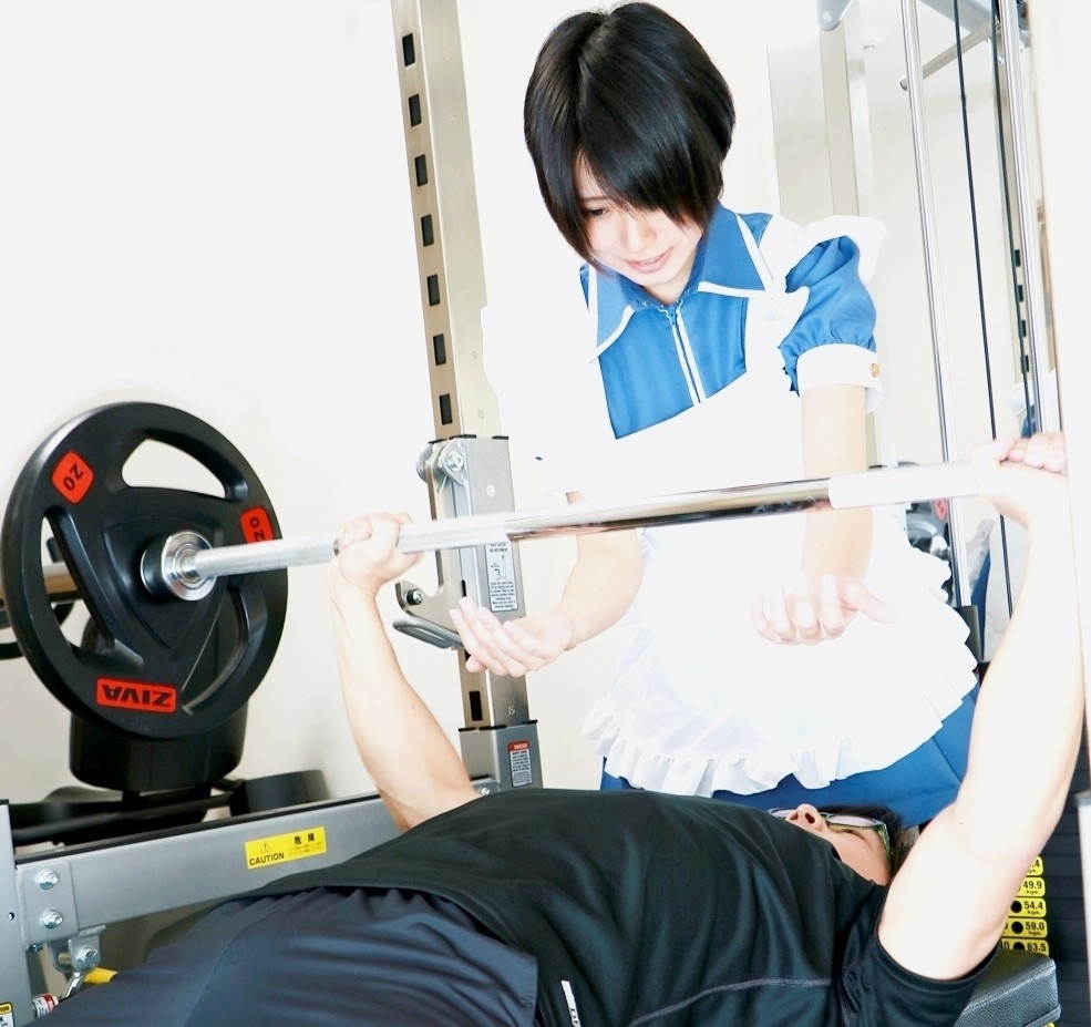 日本全球首家女仆健身房:美女1对1陪练