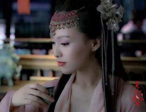 女星演绎的五版女娲后人,唐嫣刘亦菲,谁最有