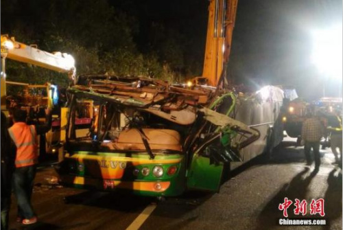 台湾游览车事故又1人宣告不治 死者增至33人