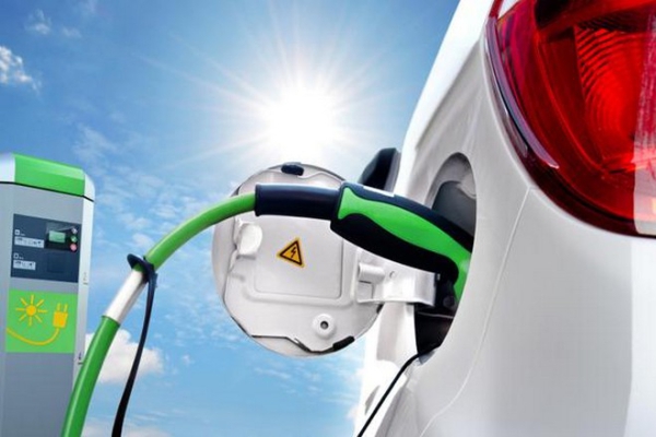 智慧能源拟发起设立新能源汽车合资公司