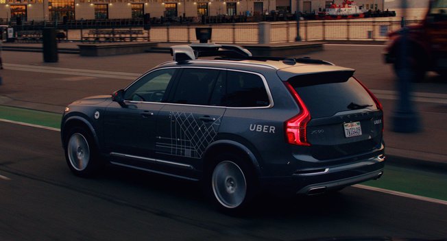 Uber无人驾驶车加州闯红灯被拍 安全性遭质疑