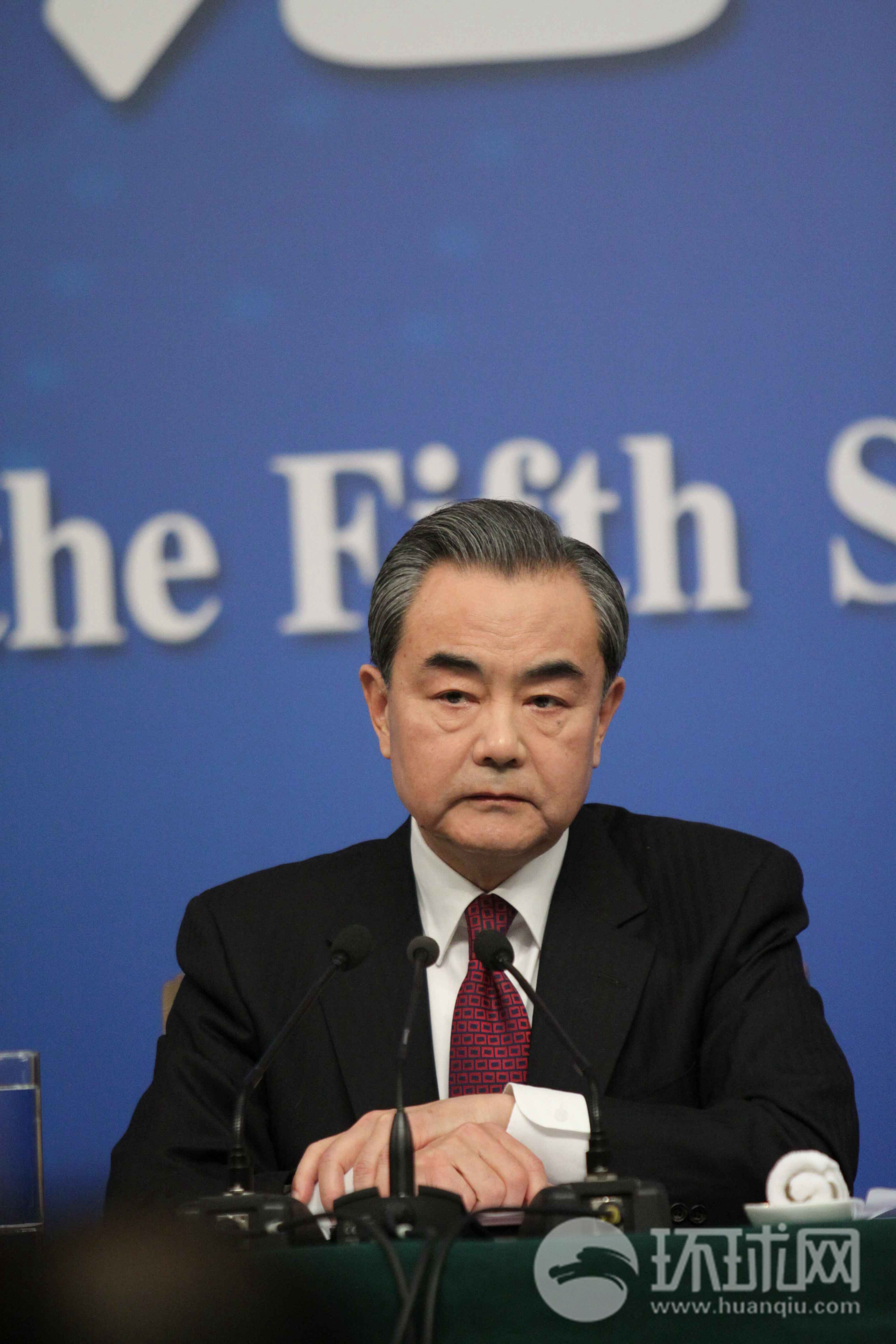 王毅提出朝鲜半岛和平新提议，敦促韩方悬崖勒马停止部署萨德