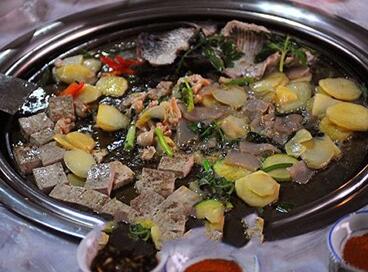 彝人传奇歌曲《水城烙锅》诠释贵州六盘水美食
