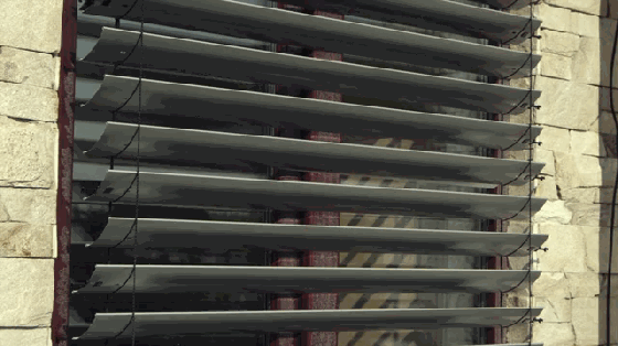 除了发电 这个智能百叶窗还能提供天气预报