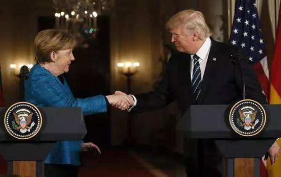 默克尔不满特朗普欧洲首秀：不再指望美英