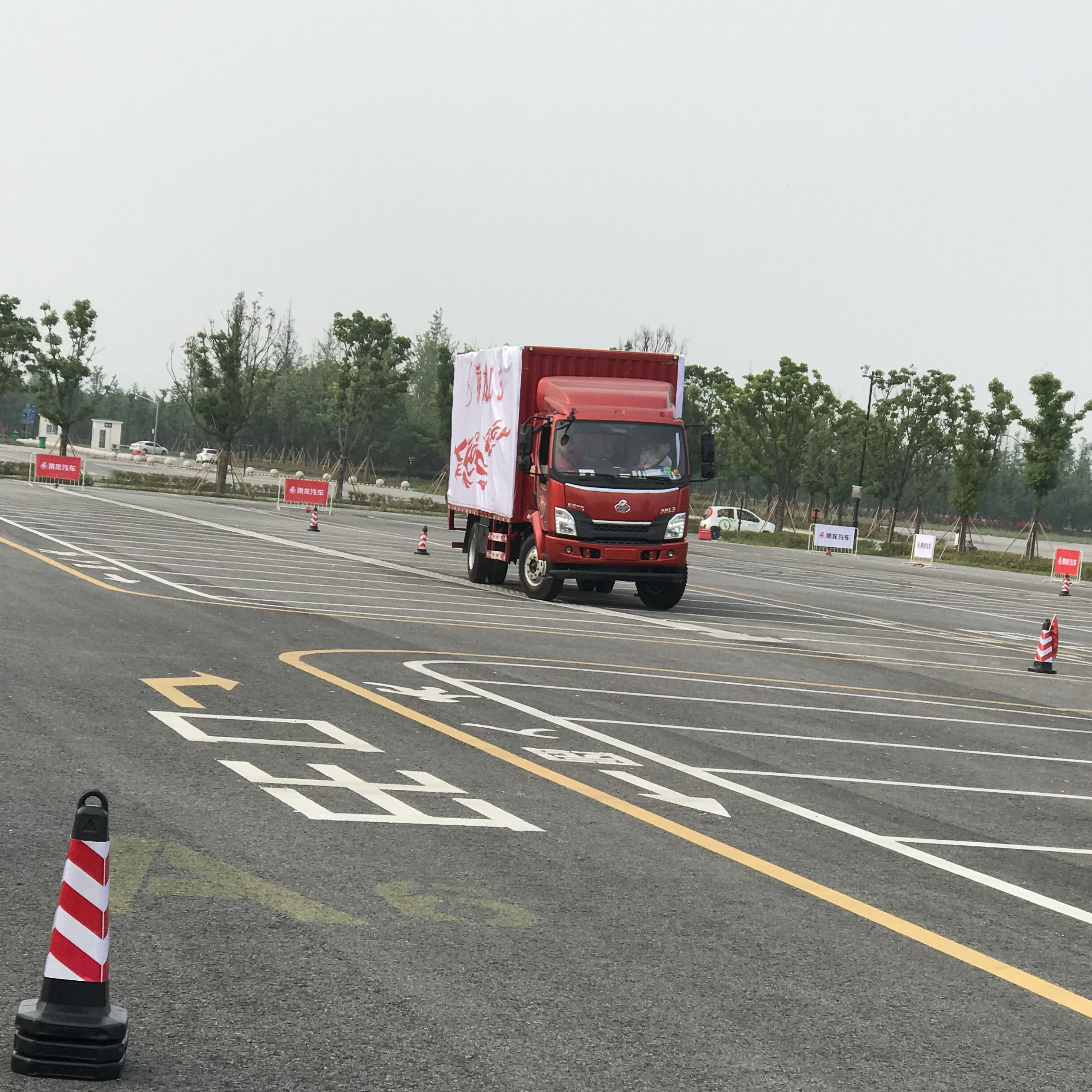 销售收入预测表模板_卡车销售收入(3)