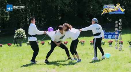 参加《我们十七岁》时就多次发生走光事件,这期奔跑吧说韩东君