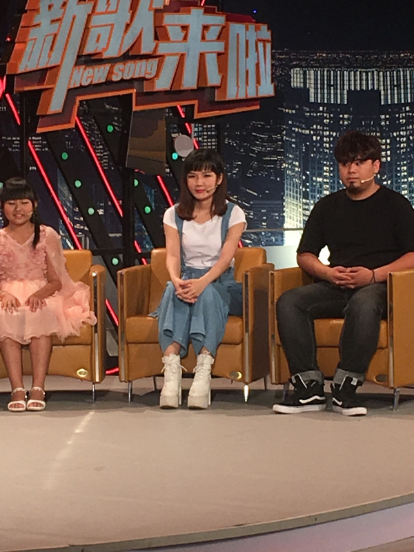 罗子淇做客北京卫视《新歌来啦》畅谈音乐故事