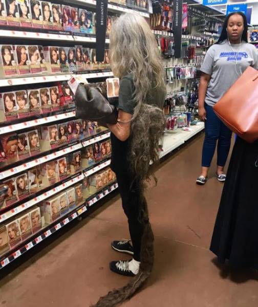 沃尔玛可以说是怪咖聚集地了 沃尔玛可以说是怪咖聚集地了图片