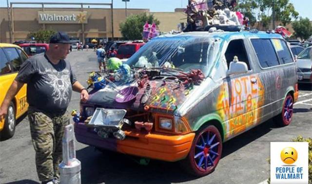 沃尔玛可以说是怪咖聚集地了 沃尔玛可以说是怪咖聚集地了图片