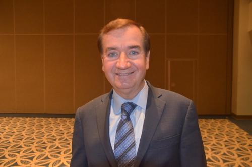 中国侨网由外交委员会主席罗伊斯共同提出,取消农业部及内政部法律及法规里面的“东方人”歧视字眼的新法案,本周获国会通过。(美国《世界日报》)