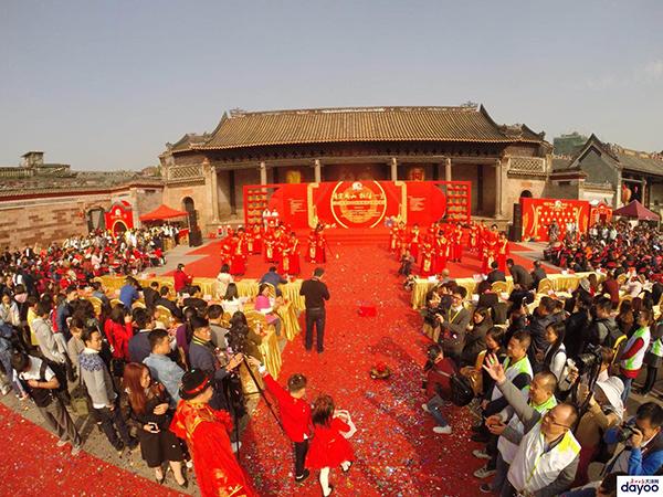 广州番禺连续20年举办集体婚礼:在当地生活工