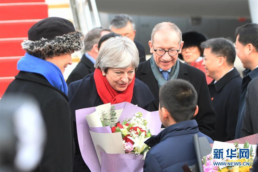 　　 1月31日，英国首相特雷莎·梅抵达武汉。应国务院总理李克强邀请，英国首相特雷莎·梅于1月31日至2月2日对中国进行正式访问并举行新一轮中英总理年度会晤。新华社记者 肖艺九 摄