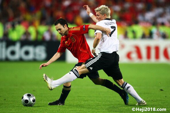 足球热身赛 德国队主场战西班牙 世界冠军的P