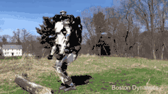 波士顿动力机器人再升级：能跑能跳 可自主导航