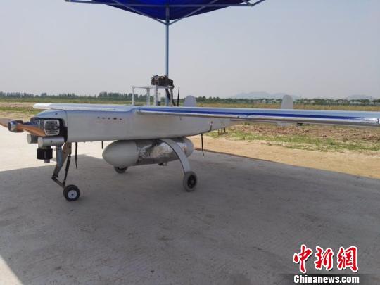 中国首个无人机机载下投探空系统顺利完成陆地
