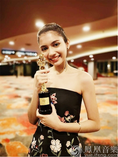 马来西亚小天后李佩玲勇摘“新人奖”金奖宝座!