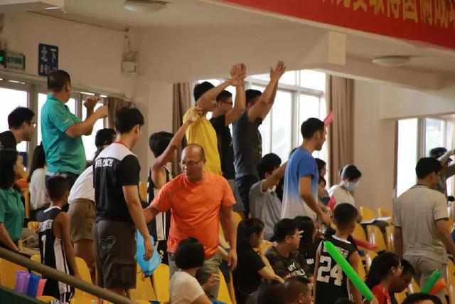 庆祝广西壮族自治区成立60周年2018年北部湾快乐篮球联赛热烈开赛