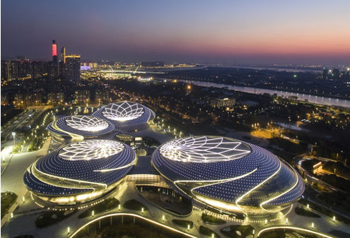 腾讯全球合作伙伴大会要走科幻文艺风 上演一出