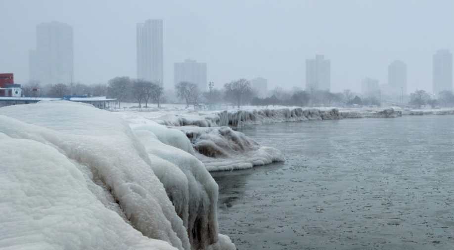 美国遭遇极寒天气 数家汽车制造厂被迫停产