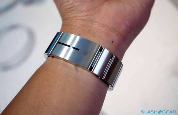 索尼Wena Wrist智能手表即将在英国发售