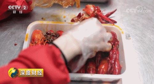 今年的小龙虾已经来了 有人每天靠吃它年薪60万