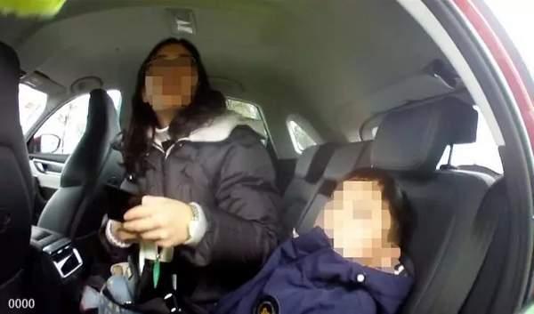 妈妈开车撞倒儿子 爸爸顶包：男人总要多承担责任