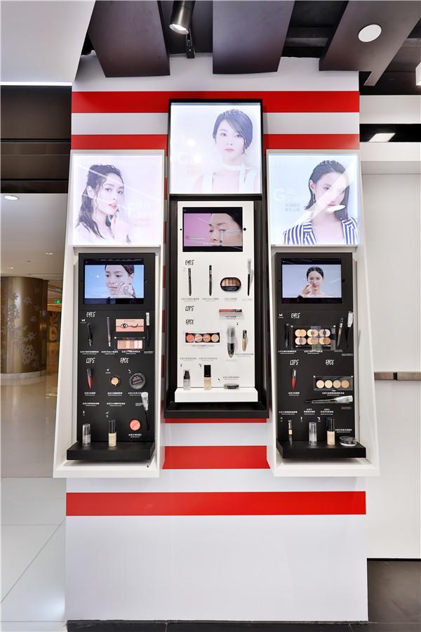 丝芙兰SEPHORA北京国贸概念店全新开幕 打造高端美妆行业新地标 (4)