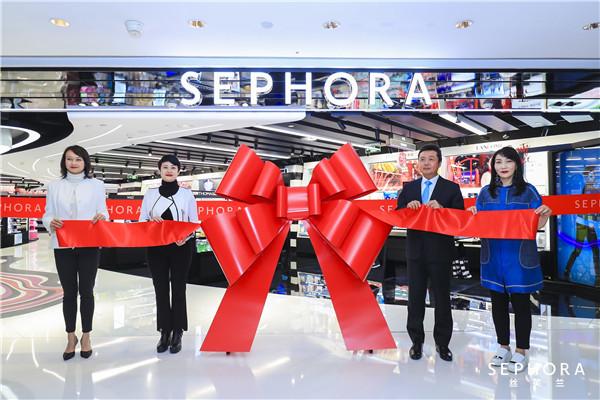 丝芙兰SEPHORA北京国贸概念店全新开幕 打造高端美妆行业新地标 (3)