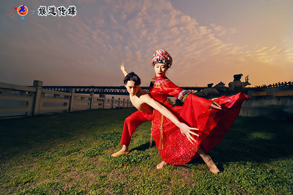 中国舞蹈家夏冰