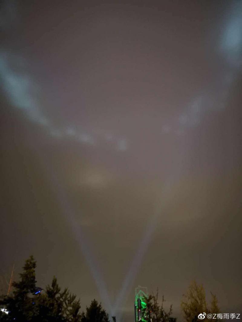 北京夜空现“光圈”引网友热议 气象专家:疑似为光影效果