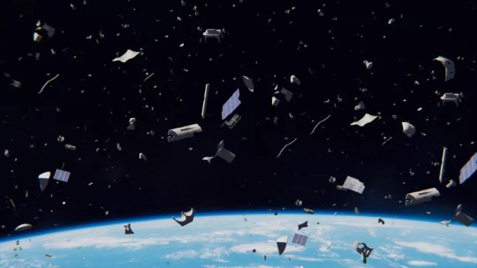 知否|太空垃圾如何清理？卫星测试用鱼叉击中太空垃圾碎片