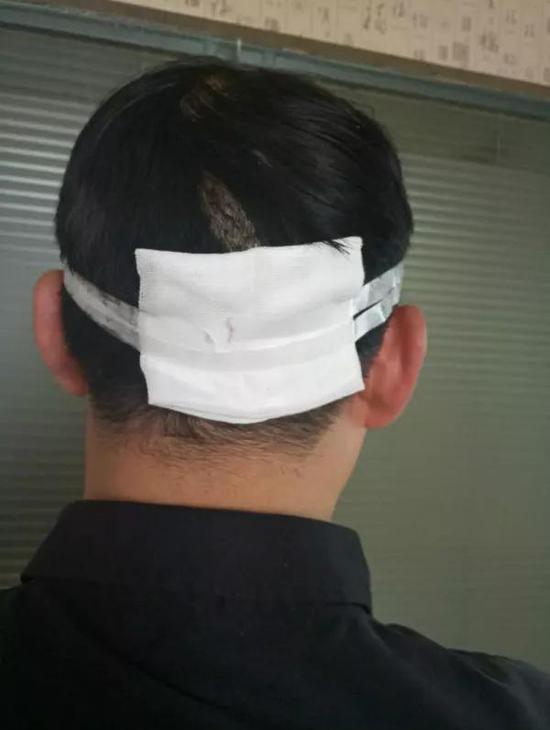 ҽԺ��飬�������е�������˿ڣ�����6�롣