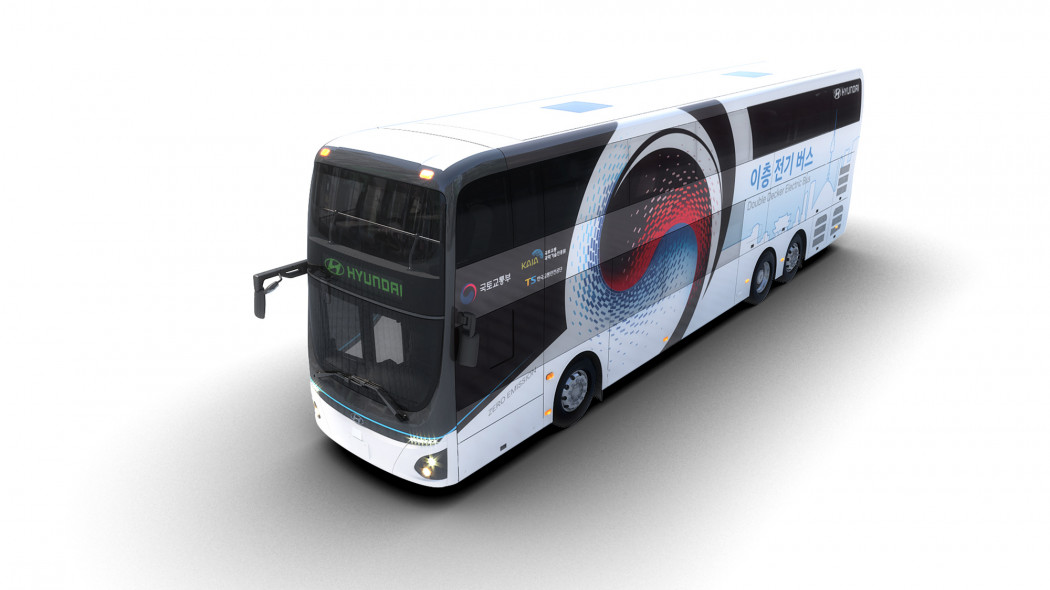 现代汽车博览会上展出纯电动双层巴士 可搭乘70人