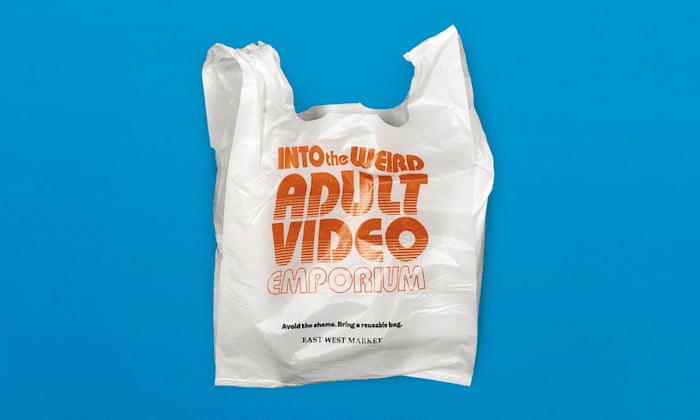 提着会脸红！加拿大超市为环保推出羞耻塑料袋（图）