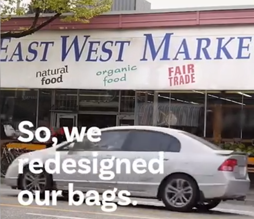 提着会脸红！加拿大超市为环保推出羞耻塑料袋（图）