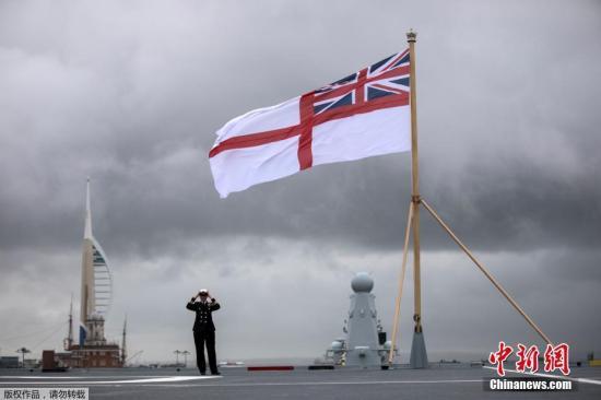 英国最大航母因漏水而中止海上测试 被迫返回基地