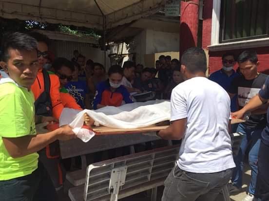 菲律宾一卡车坠崖造成11名学生死亡 另有20人被送医