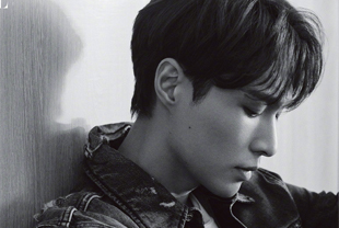 张艺兴大秀健美身材