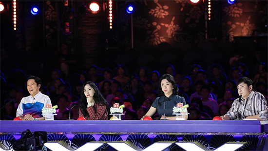 《中国达人秀》冻龄女神引金星蔡国庆谈保养