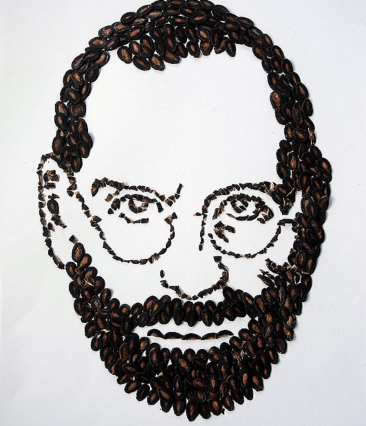 艺术家用西瓜子做名人头像