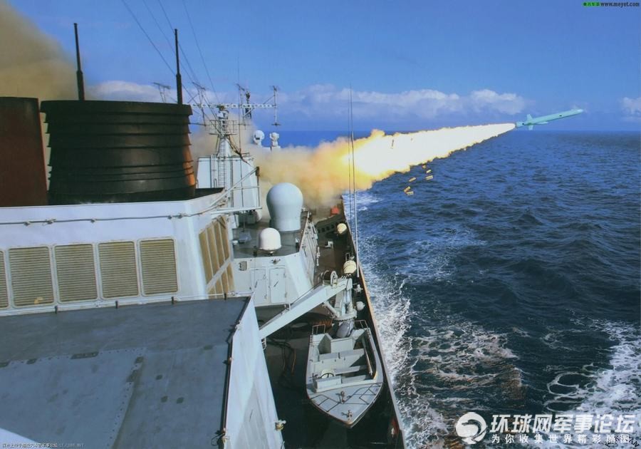 我海军各类导弹发射图
