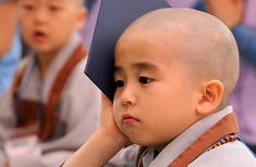 韩小正太剃度可爱多