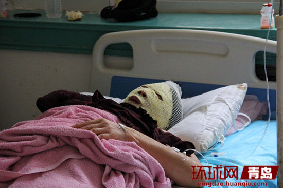 青岛"冒险鸭"两栖观光船海中爆炸 15人受伤(图)