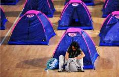 天津大学搭帐篷迎家长