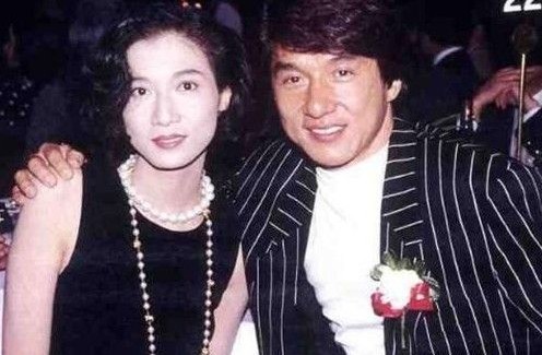 吴绮莉谈为成龙未婚生女:全因无知任性