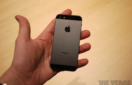 苹果iPhone 5真机上手图