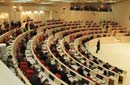 格鲁吉亚上演议政执政双城记