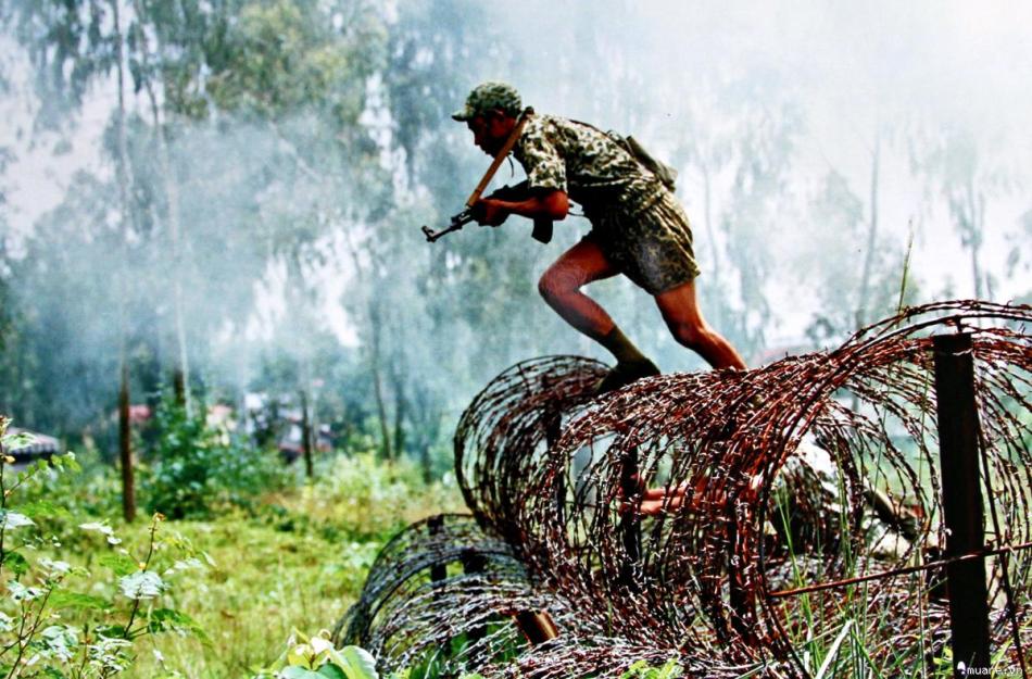 越南5支精锐特种部队曝光 三栖训练不忘战术